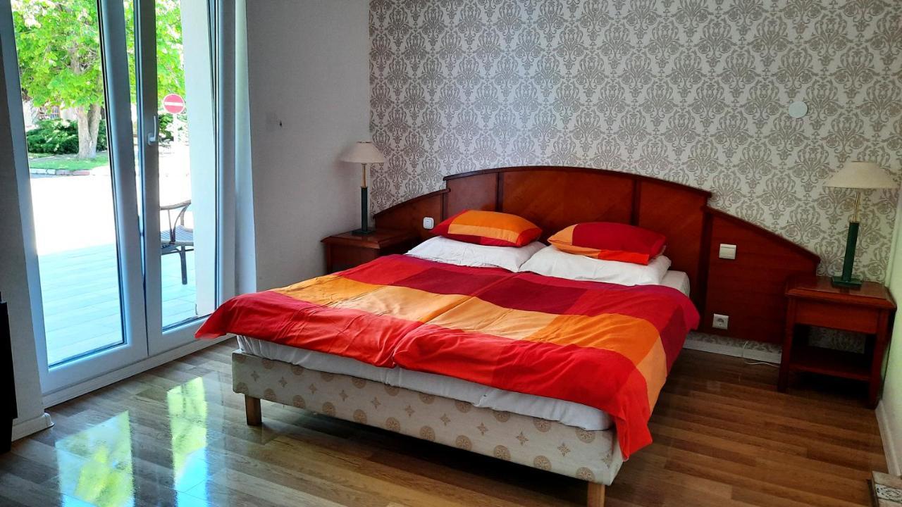 Central Room Balatonszarszo Ngoại thất bức ảnh